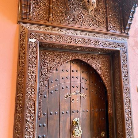 Riad Tichka Piscine Palmeraie مراكش المظهر الخارجي الصورة