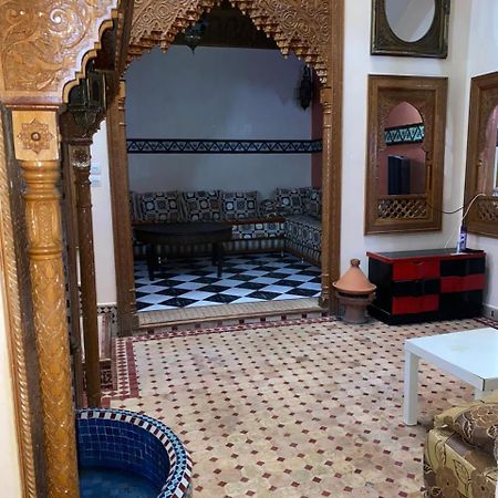 Riad Tichka Piscine Palmeraie مراكش المظهر الخارجي الصورة