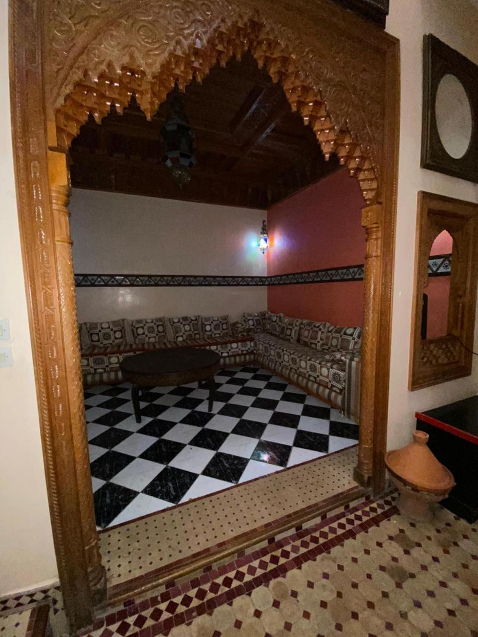 Riad Tichka Piscine Palmeraie مراكش المظهر الخارجي الصورة