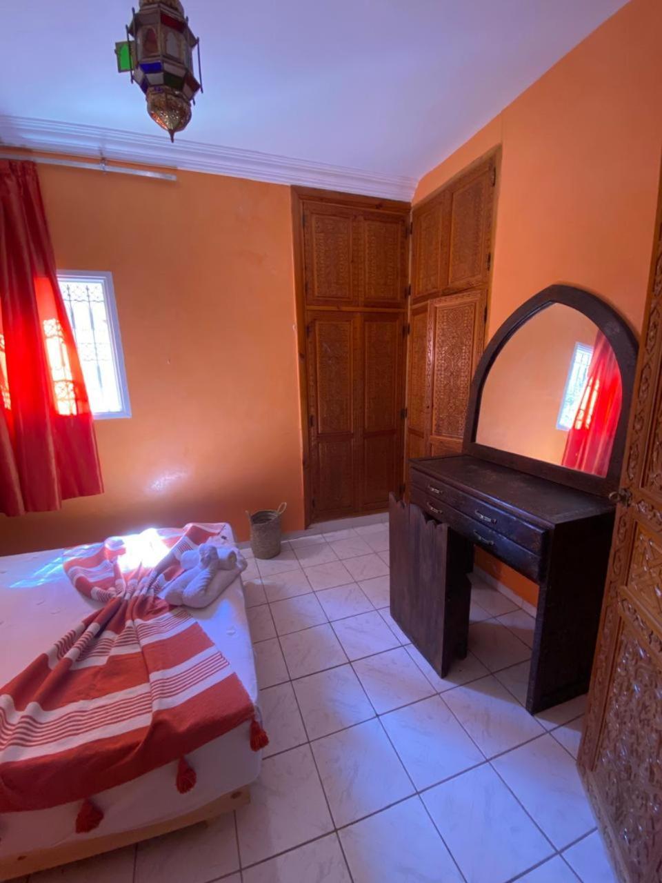 Riad Tichka Piscine Palmeraie مراكش المظهر الخارجي الصورة